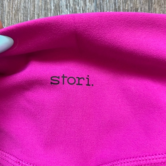 Stori. Intro Tight in Fuchisa - Picture 4 of 5